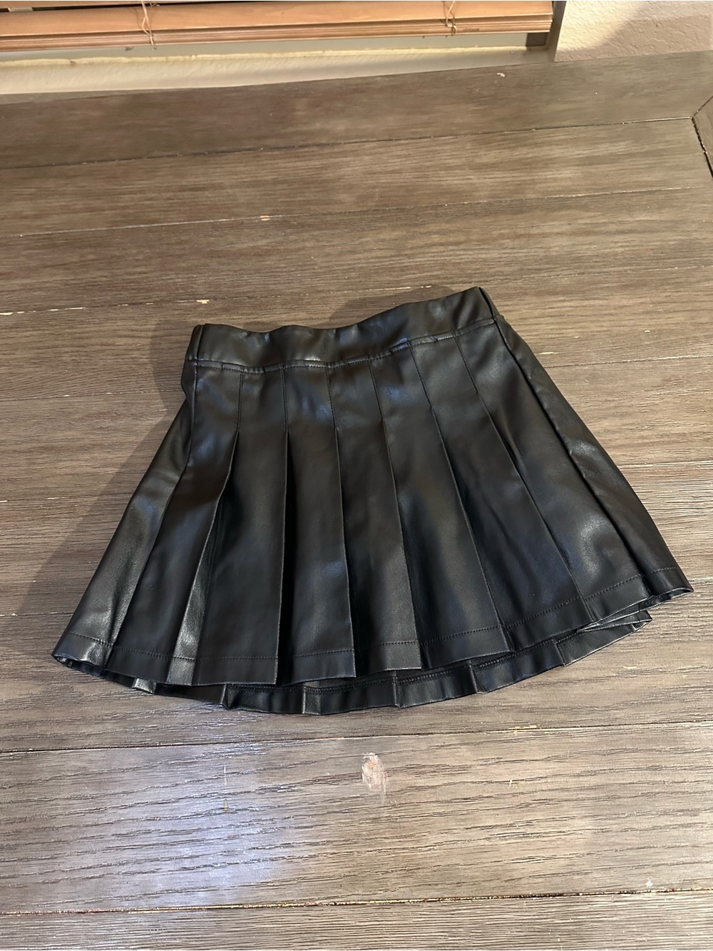 Girls Justice M 10 Black Faux Leather Pleated Skater Skirt